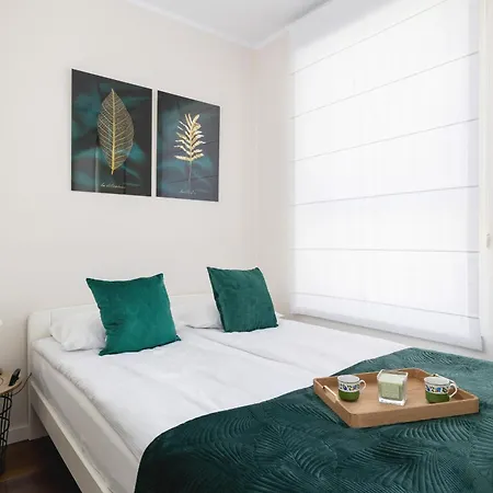 Apartment Przytulny Na Wroclawskiej Z Parkingiem W Krakowie By Renters