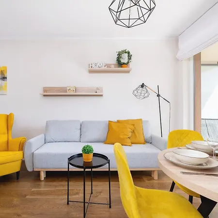 Przytulny Na Wroclawskiej Z Parkingiem W Krakowie By Renters Apartment Krakow